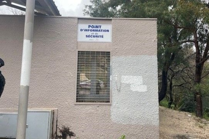 Hyères : Le bureau de police, qui a été inauguré lundi, a déjà été vandalisé dans un quartier où le trafic de drogue prend de plus en plus d'importance